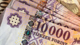 500 ezer forint