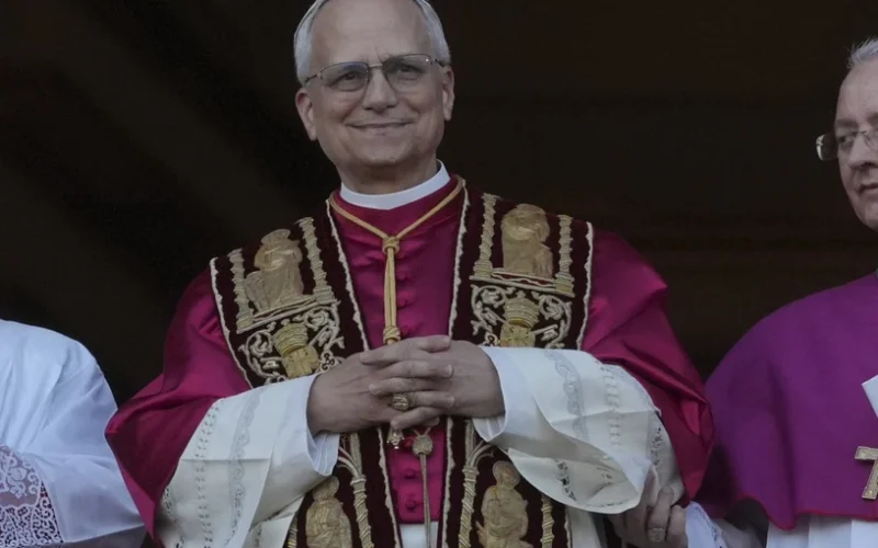 XIV. Leó Robert Francis Prevost
