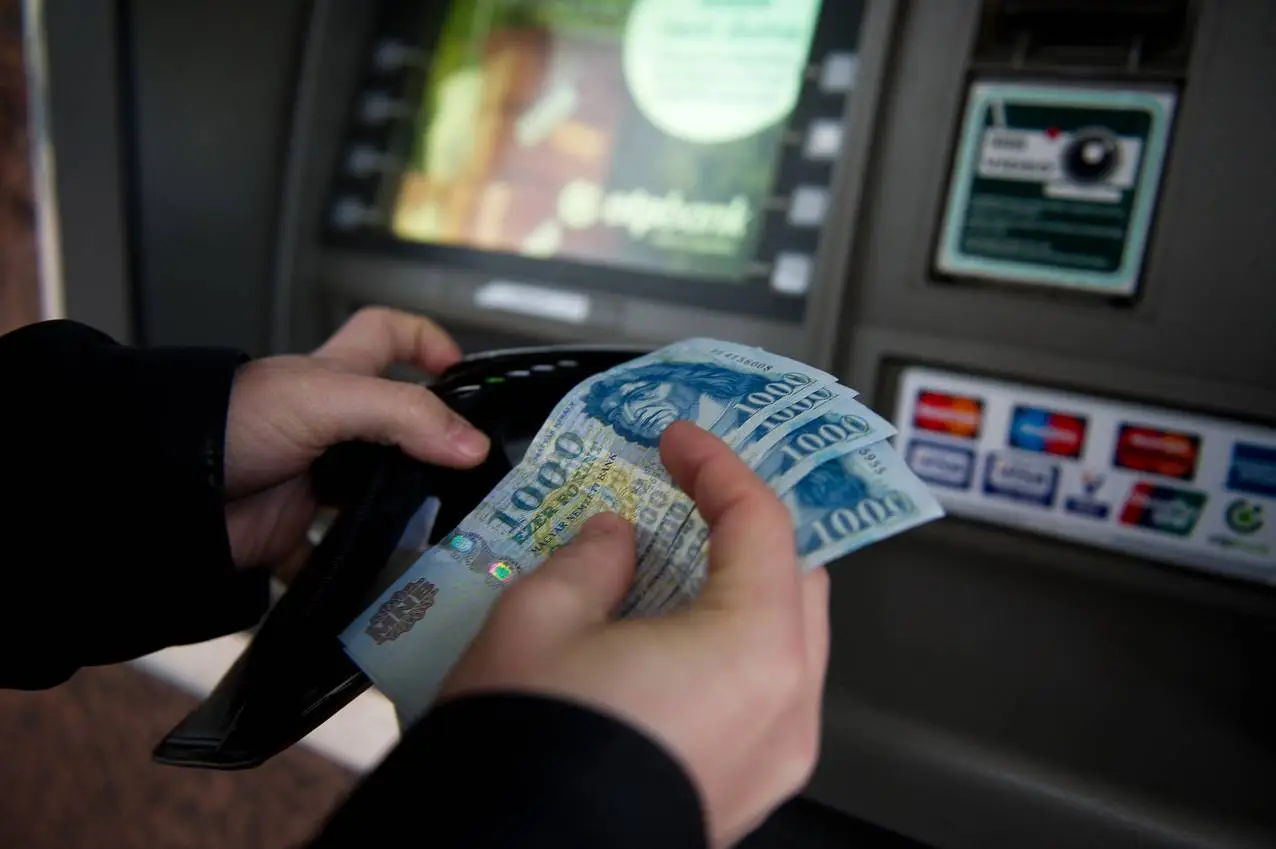 Készpénzfelvétel ATM