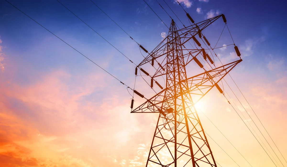 Villanyoszlopok hálózata karbantartás miatti áramszünethez