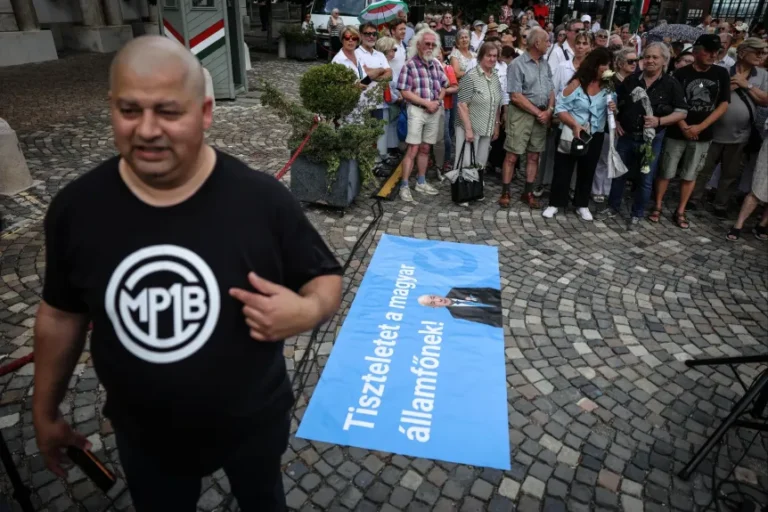MP1B - Magyar Péter egy Bajnok